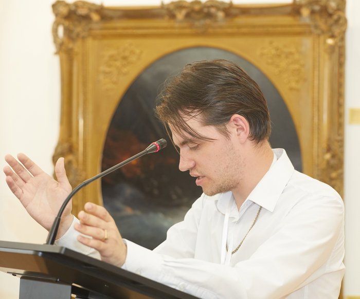 Владислав Афанасьев