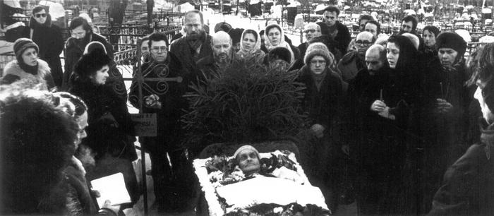 Похороны В.Т. Шаламова. Панорамная фотография (2)